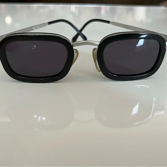 Authentic Vintage 1990’s Gianfranco Ferre Bakelite sunglasses ex condition Vintage Gianfranco Ferre Sunglasses | Model 149/S – THE SEEKERS main image 3